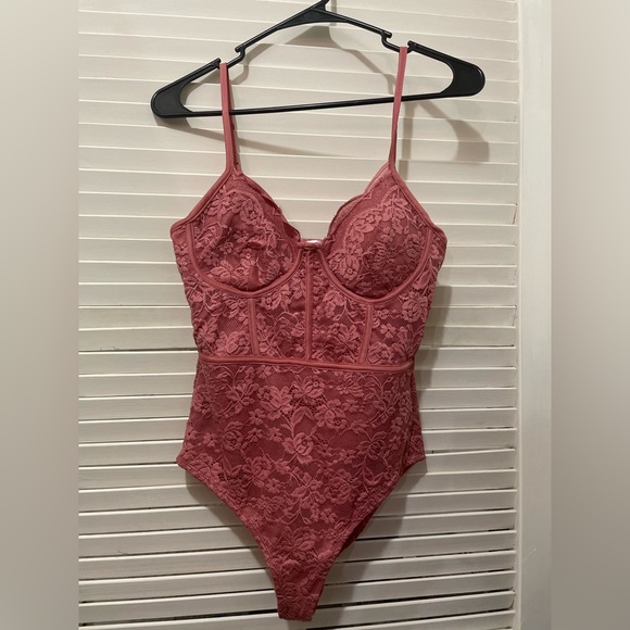 orange kiss Tops - Orange Kiss Women Rose Lace bodysuit EUC